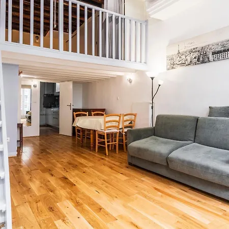 Apartment Center Loft *